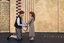 <h5>Marc Laade mit Greta</h5><p>2014
© Burgfestspiele Jagsthausen</p>